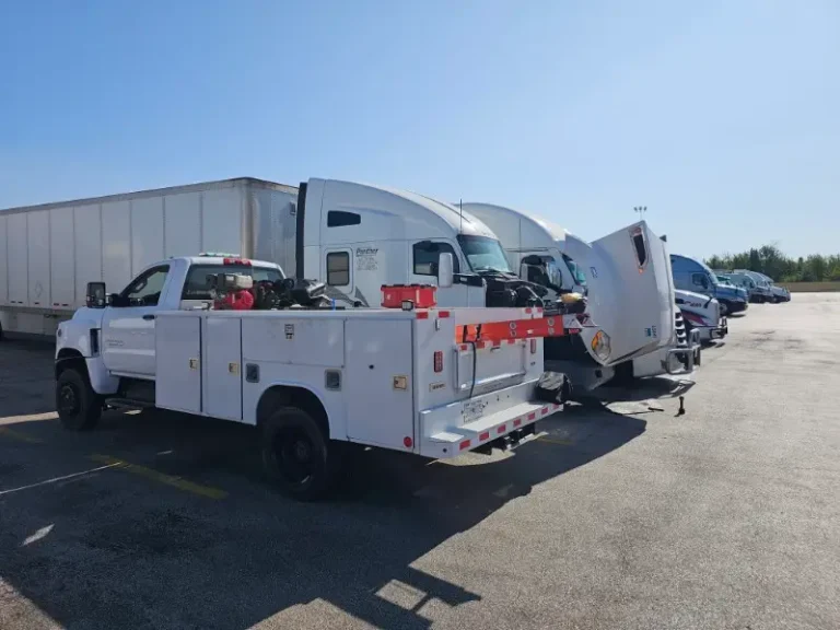 Avoiding the 401 Shutdown: Mobile Truck Repair for the Kingston Corridor